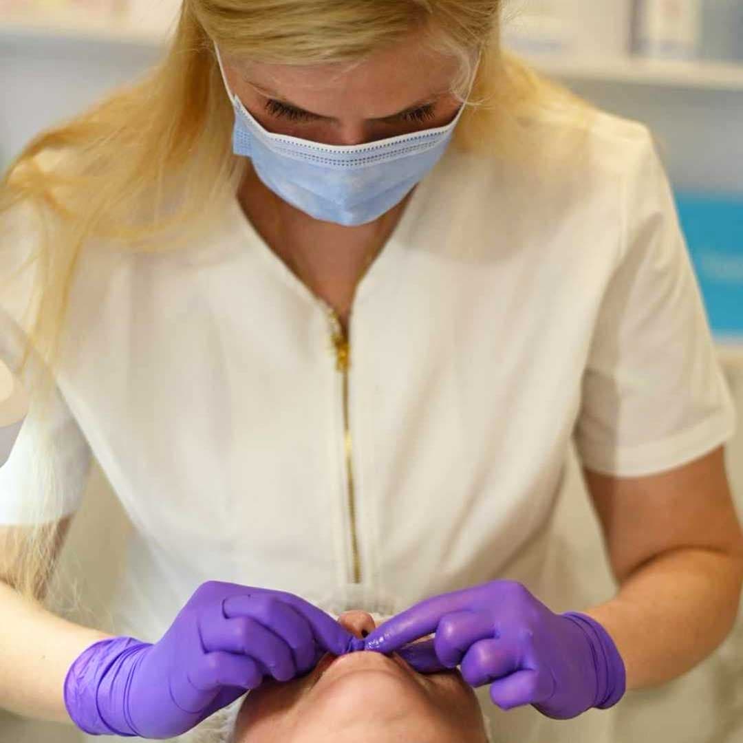 Magdalena Wasiewicz carrying out a treatment at Skin Anatomy in Southwell