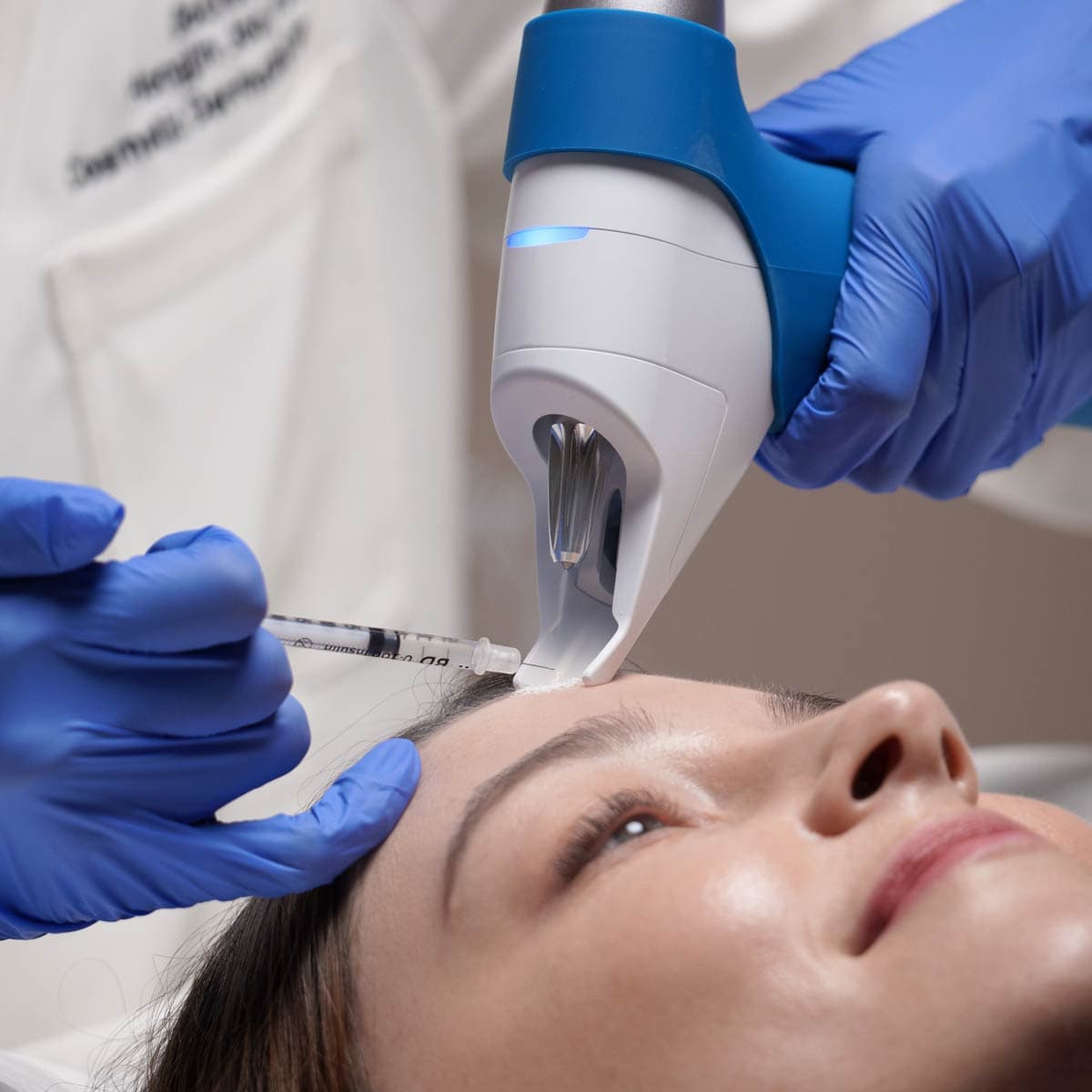 TargetCool skin cooling used to make an injectable treatment more comfortable at Skin Anatomy